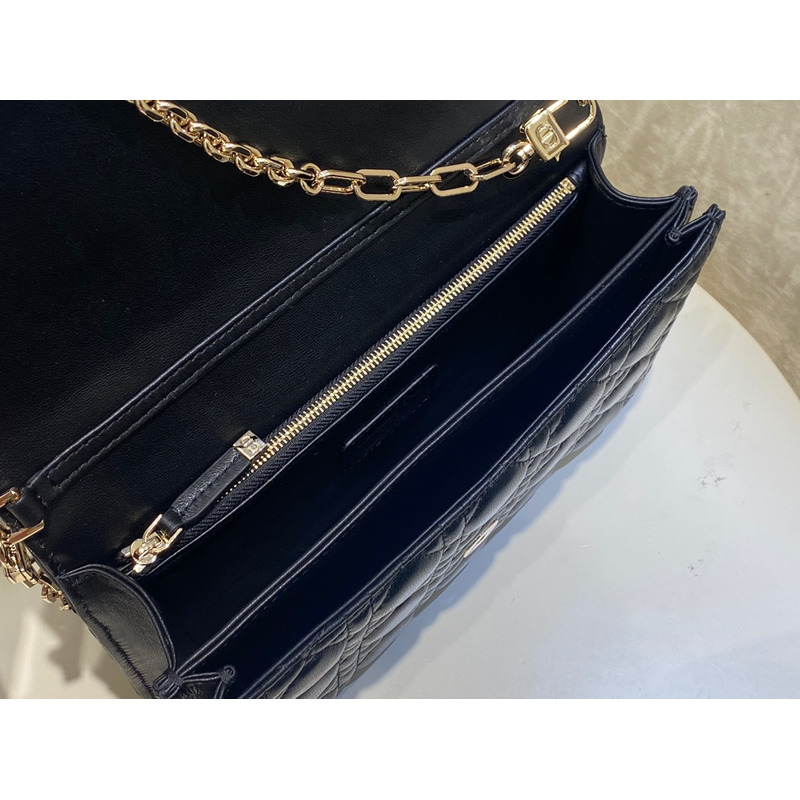 D*or miss D*or top handle handbag cannage sheepskin black