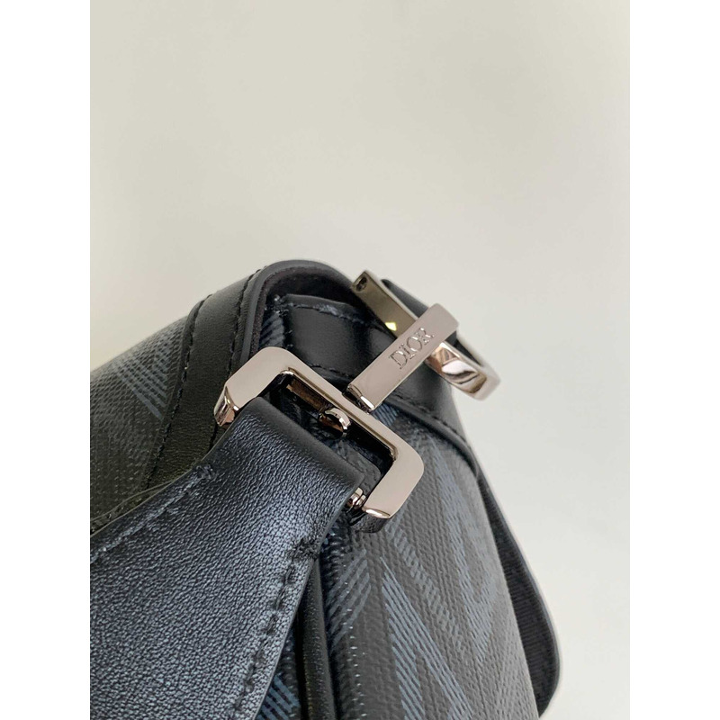 D*or hit the road bag with strap black cd diamond canvas