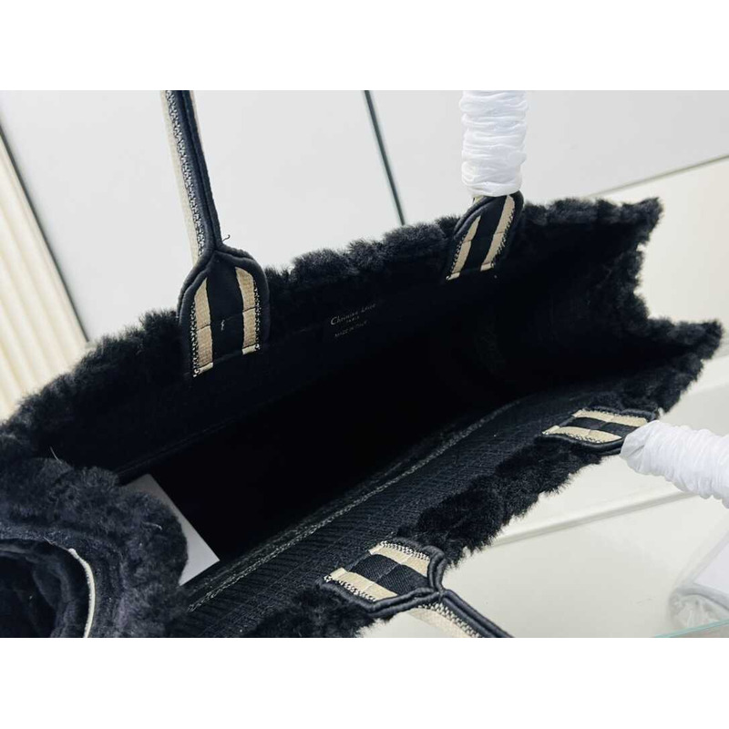 D*or small D*or book tote latte cannage shearling black