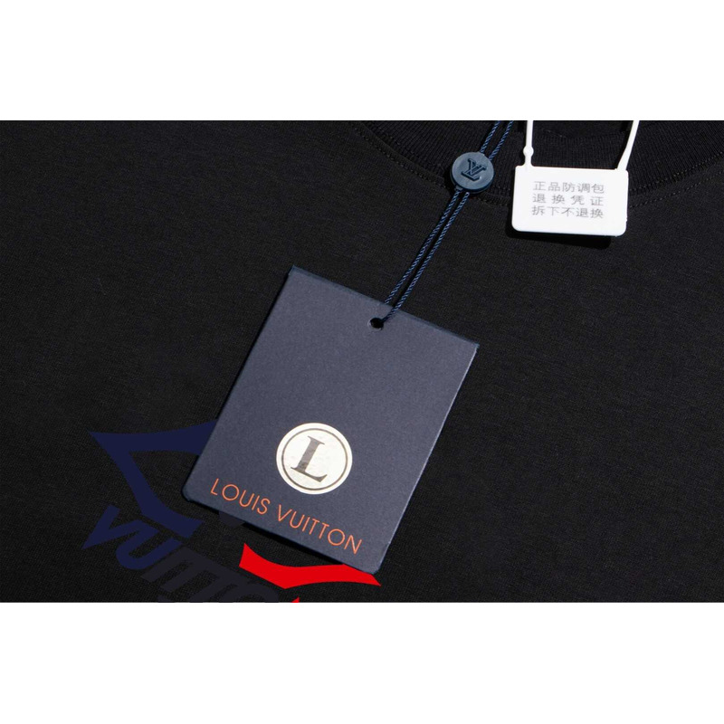 l**is V*t*n  short-sleeved cotton knitted crewneck black
