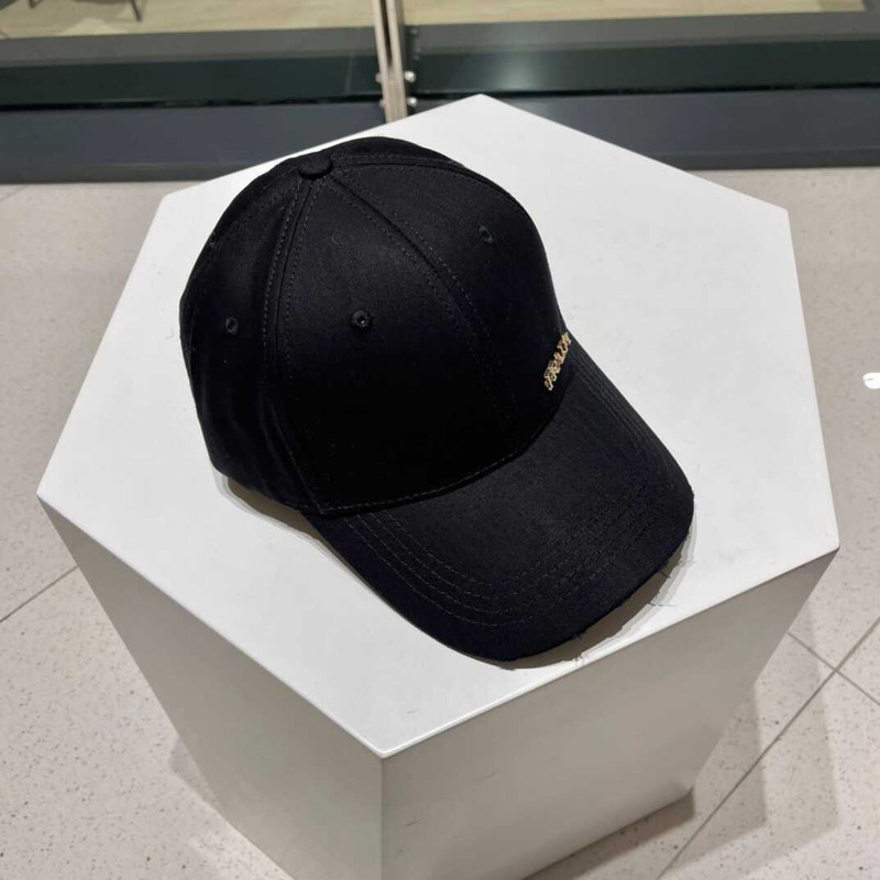 Pra*a baseball cap in black
