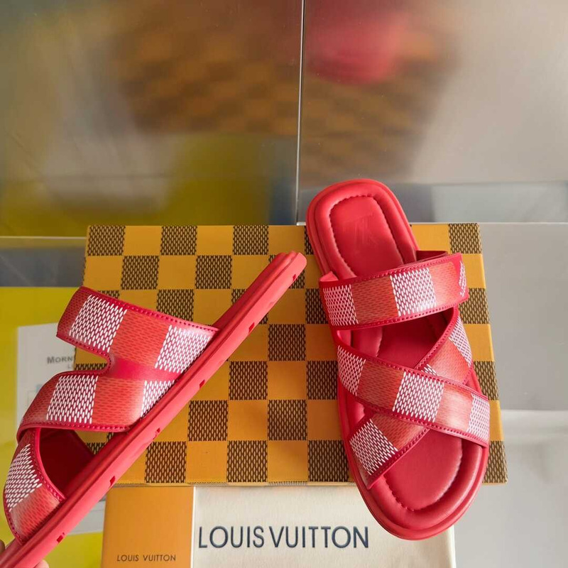 l**is V*t*n venice mule in red
