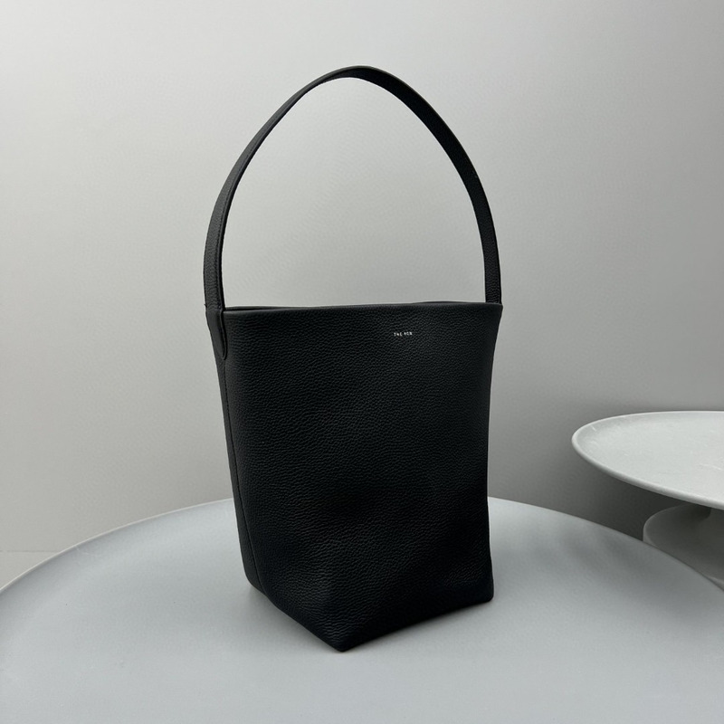 the row park medium N0*H-south tote bag in black