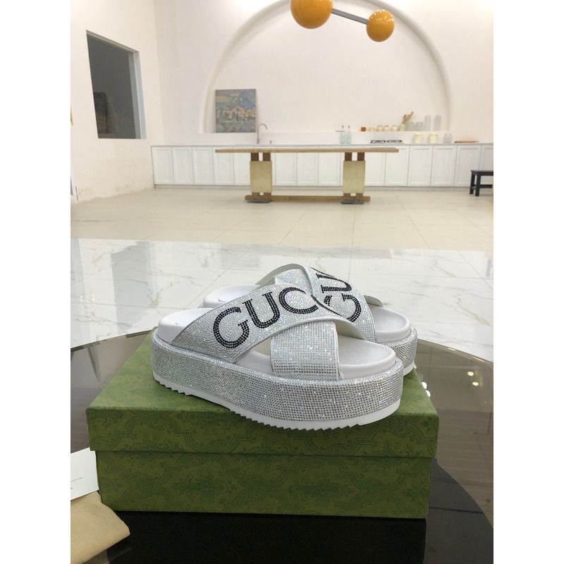 G*u*i diamond shinny platform white