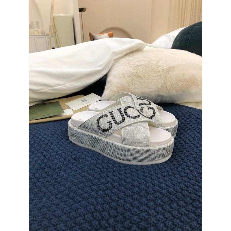 G*u*i diamond shinny platform white