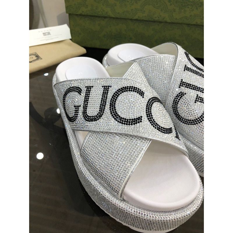 G*u*i diamond shinny platform white