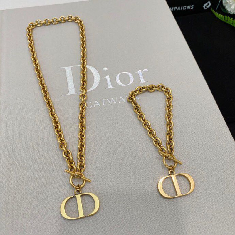 D*or necklace