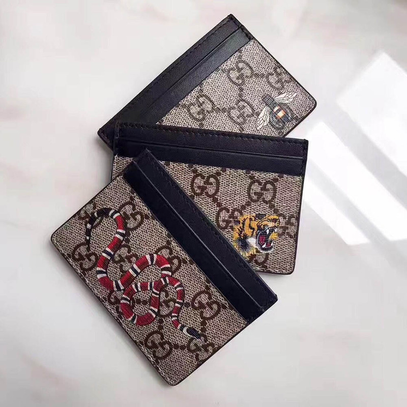 G*u*i kingsnake print card case